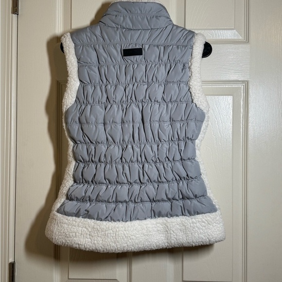 Calvin Klein Light blue and Cream Quilted Vest - Picture 4 of 10
